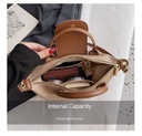 Dumpling | Style Handbag for Women Modern | Chic | Lightweight
