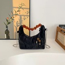 Light Elegant | Bucket Bag Chic | Pearl Handle