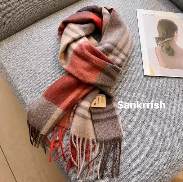 100% Australian Wool Simple Plaid Scarf | Premium Warm Winter Scarf for Women & Couple